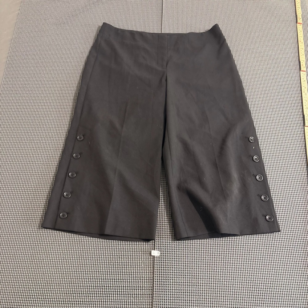 Express Design Studio Editor Black Button Hem Gaucho Pants Size 6